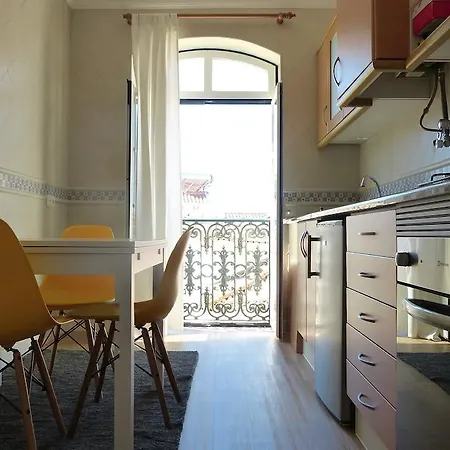 Apartment Central Square I